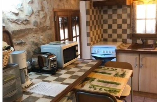 Luceram Apartamento | Studio en Pierre Avec Jolie Piscine