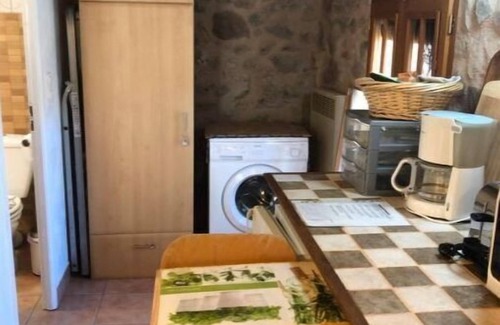 Luceram Apartamento | Studio en Pierre Avec Jolie Piscine