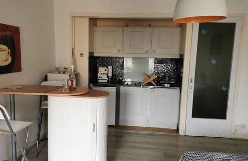 Brive-la-Gaillarde Apartamento | Studio en Plein Centre de Brive La Gaillarde de 36 m2