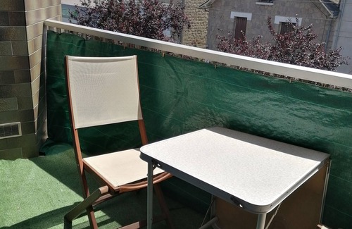 Brive-la-Gaillarde Apartamento | Studio en Plein Centre de Brive La Gaillarde de 36 m2
