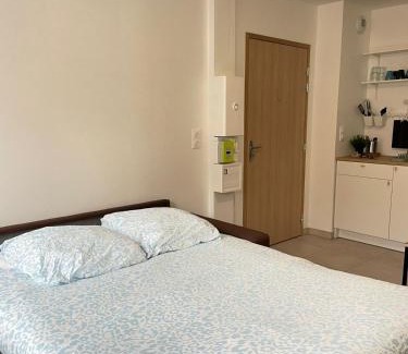 Centre ville - Urbanistes Apartamento | Studio en plein cœur de Fougères avec parking privée