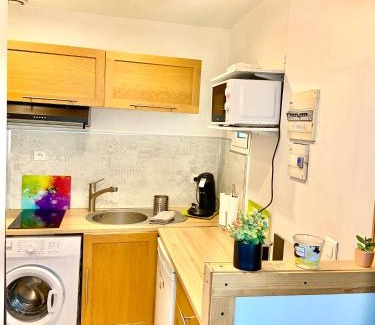 Septemes-les-Vallons Apartamento | Studio entre Aix en Provence et Marseille et parking