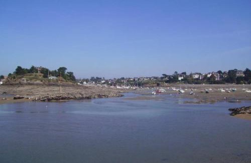 Dol-de-Bretagne Apartamento | studio entre Mt-St-Michel et St- Malo