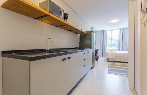 Barra Apartamento | Studio Estaleiro 230m da Passarela na Barra DH0128