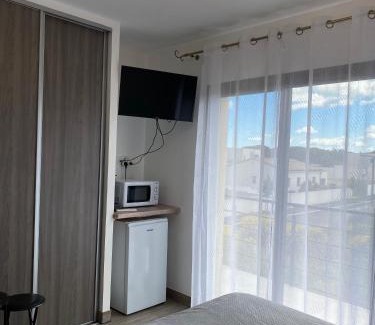 Serignan Casa | Studio et chambres V I P