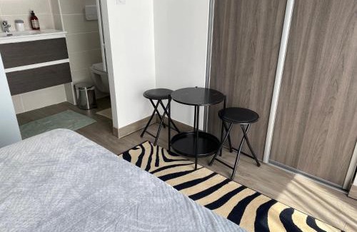 Serignan Casa | Studio et chambres V I P