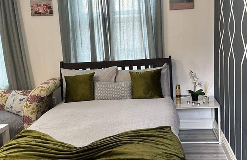 Southfield Apartamento | STUDIO FLAT IN ACTION