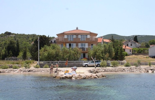 Banj Apartamento | Apartamento-estudio en la playa Banj, Pasman (AS-8206-b)
