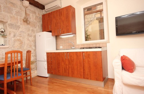 Komiza Apartamento | Apartamento-estudio en la playa Komiza, Vis (AS-3035-f)