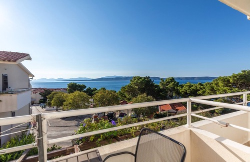 Igrane Apartamento | Apartamento-estudio con balcón y vista al mar Igrane, Makarska (AS-22690-a)