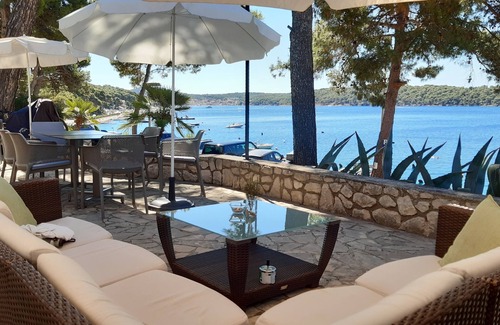 Cove Murtar Apartamento | Apartamento-estudio con terraza y vista al mar Mali Losinj, Losinj (AS-3444-b)
