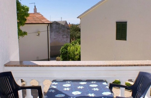Novalja Apartamento | Apartamento-estudio con una terraza Novalja, Pag (AS-212-b)
