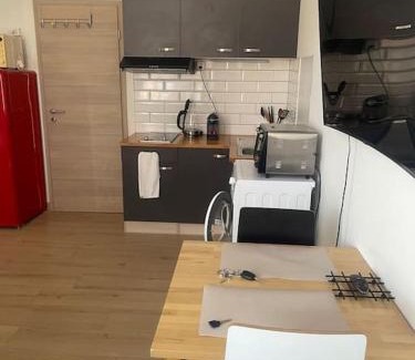 Le Mont-sur-Lausanne Apartamento | Studio fonctionnel au Mont !