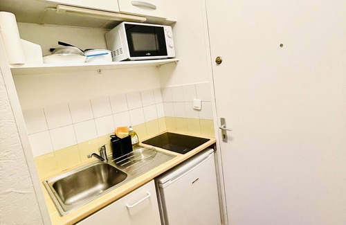 La Plage Apartamento | Studio Fonctionnel Avec Balcon en Quelques pas de la Plage et Tout Commodité