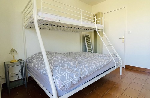 La Plage Apartamento | Studio Fonctionnel Avec Balcon en Quelques pas de la Plage et Tout Commodité
