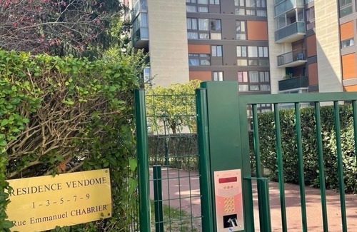 Fontenay-le-Fleury Apartamento | Studio Fontenay-le-fleury