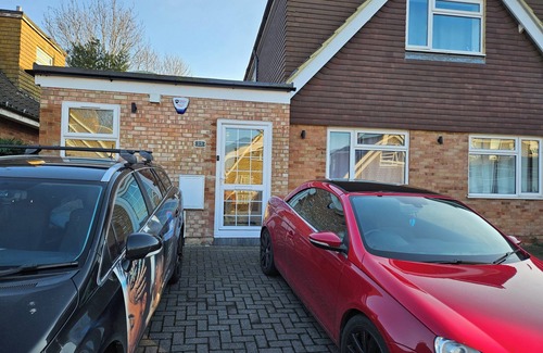 Croham Apartamento | Studio for 2Guests-Parking-Garden-NearLondon-Ac