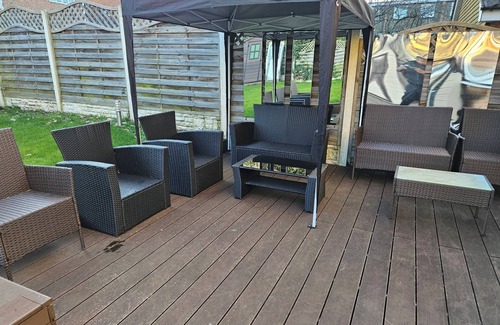 Croham Apartamento | Studio for 2Guests-Parking-Garden-NearLondon-Ac