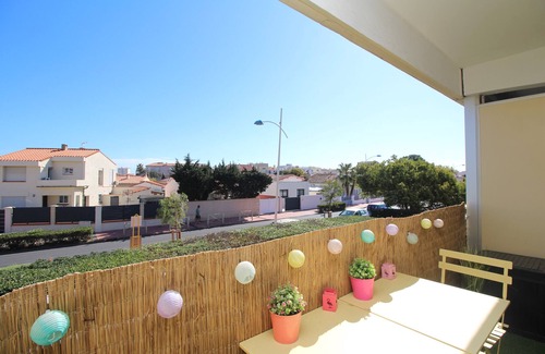 Les Arenes Apartamento | Studio for 4 with swimming pool and parking