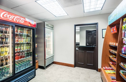 White Station Apartamento | Studio | Free Breakfast. Outdoor Pool. Gym.