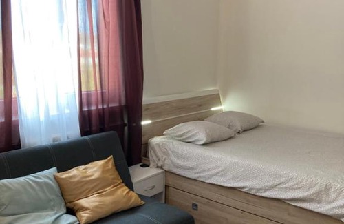 Prague 9 Apartamento | Studio Freyova