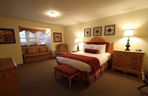 Downtown Leavenworth Cabina | Studio from 12/18 -12/20 at Blackbird Lodge in downtown Leavenworth (sleeps 2)