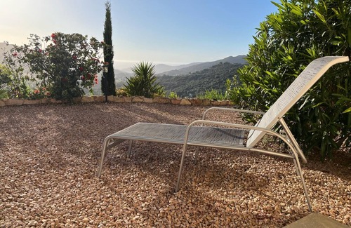 Alata Apartamento | Studio "Giovanna" avec piscine & vue sur la baie d'Ajaccio !