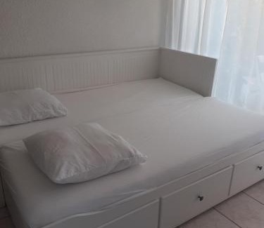 Port Rive Gauche Apartamento | Studio Grazel classé 1 étoile au calme Rez de chaussée avec piscine et jardin