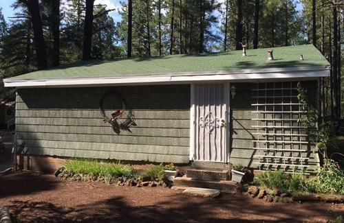 Pinetop Cabaña | CASA INVITADA EN EL BOSQUE NACIONAL