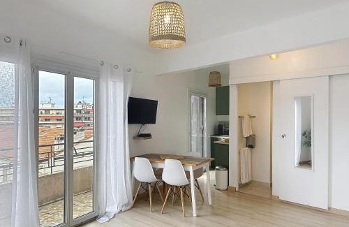 Cros-de-Cagnes Apartamento | Studio Hippodrome