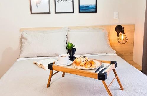 Armacao Apartamento | Studio Hortência 130m da praia novo! Com Ar cond