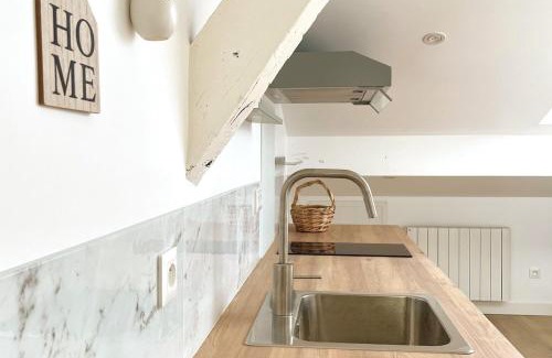 Casteljaloux Apartamento | Studio Hypercentre Casteljaloux - Moderne - Calme - Wifi - TV -