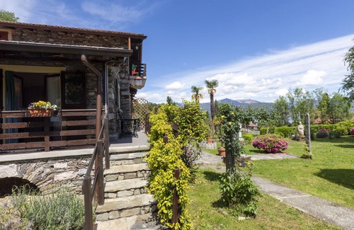 Carciano Chalet De Esquí | Estudio en chalet con vistas al lago de Stresa