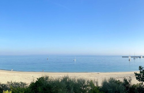 Audierne Apartamento | Studio in a magnificent Villa, private beach access
