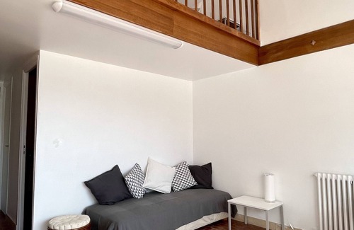 Audierne Apartamento | Studio in a magnificent villa with private beach access.