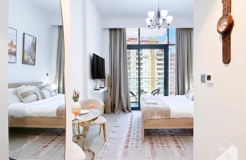 Nad Al Sheba Apartamento | Studio in Azizi Riviera Comfort and Convenience
