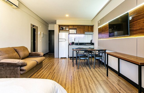 Ingleses Centro Apartamento | Studio in Condominium With Pool 700m Beach Sti210
