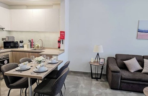 Dubai World Central Apartamento | Studio in Dubai | Next to the Expo