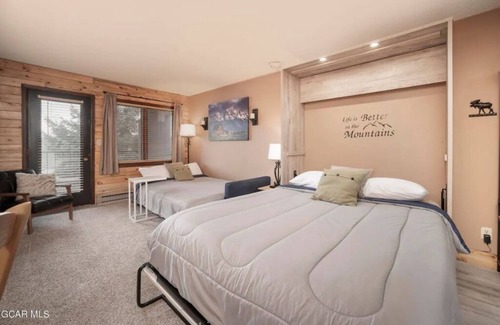 Granby Condominio | Studio in Granby. Near Grand Lake & Rocky Mtn National Park. Pool & HotTubs 213