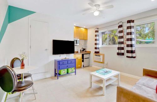 Hendricks and Venice Isles Apartamento | Studio in Las Olas near FL Beach