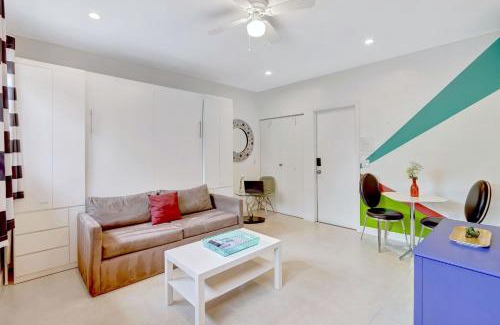 Hendricks and Venice Isles Apartamento | Studio in Las Olas near FL Beach