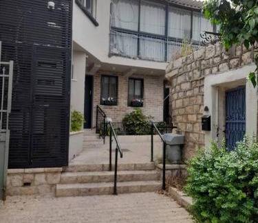 Artists Colony Apartamento | studio in the old city