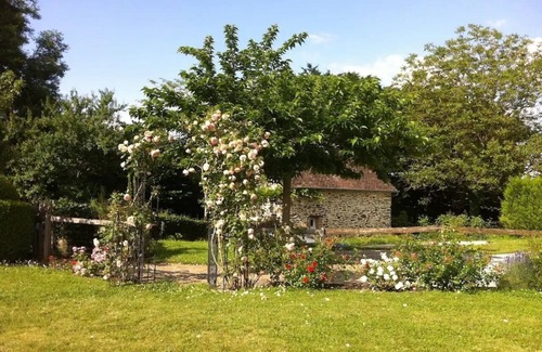 Sarlande Casa | Studio Indépendant et Authentique Périgord Vert