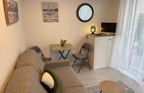 Aubagne Apartamento | Studio indépendant, piscine & jardin en centre-ville