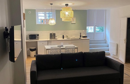 Le Creusot Apartamento | Studio Jardin -Estudio-Estándar-Baño en la habitacion-Vista al Jardín