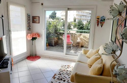 Les Baumettes Apartamento | studio joli