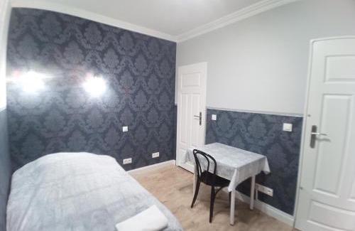 Fabryczna Apartamento | Studio Jutrzenka z łazienką by Apartamenty na dni Wrocław