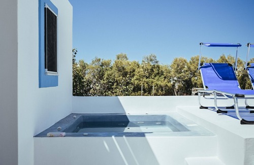 Monolithos Apartamento | Studio Kocis with jacuzzi