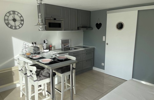 Eymet Apartamento | El ESTUDIO ALBIZIA PARA 2 adultos y 1 niño