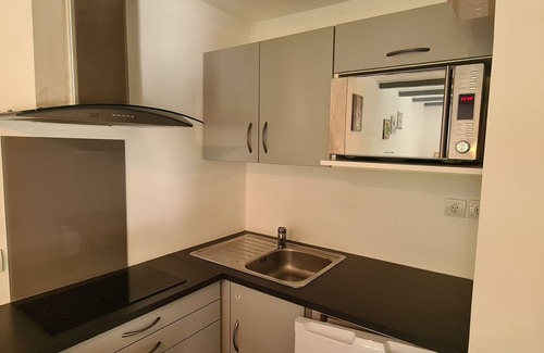 Mimet Apartamento | Studio Le Cèdre Avec Piscine